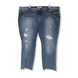 Torrid Boyfriend Jeans Distressed Destructed Blue